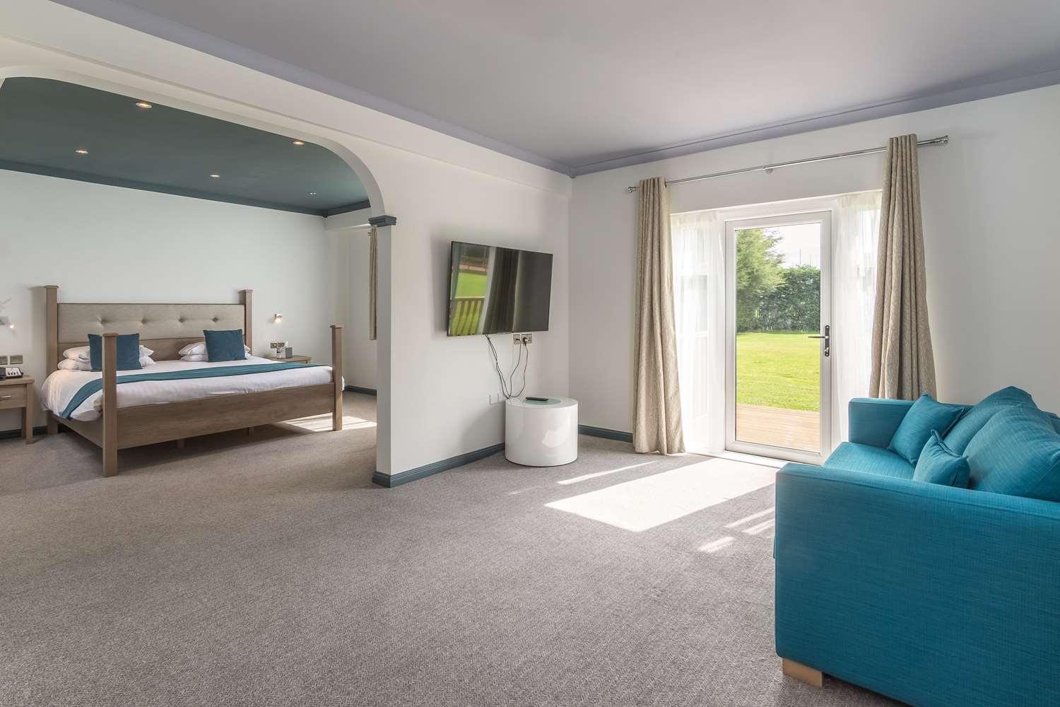 Best Western Rockingham Forest Hotel Corby Exterior photo